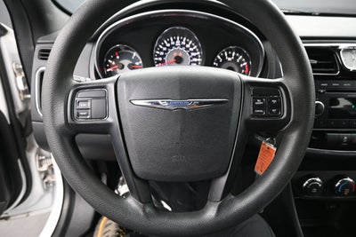 2013 Chrysler 200 LX
