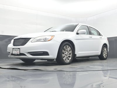 2013 Chrysler 200 LX