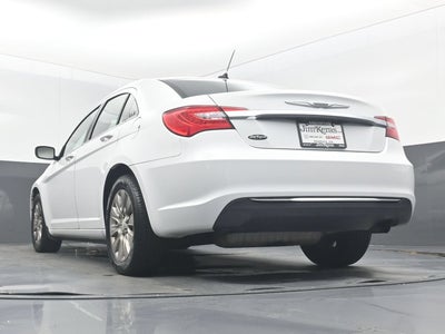 2013 Chrysler 200 LX