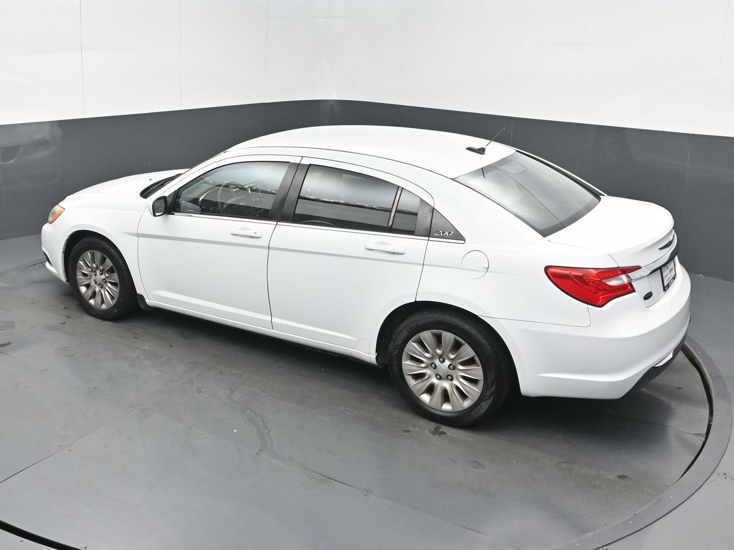 2013 Chrysler 200 LX