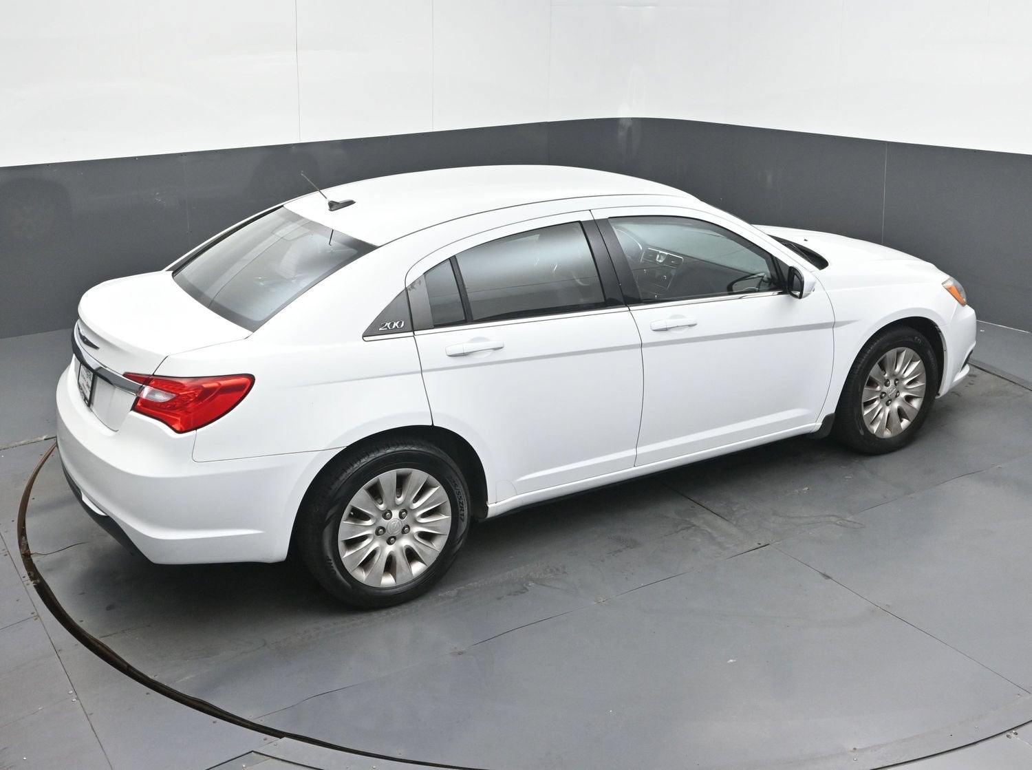 2013 Chrysler 200 LX