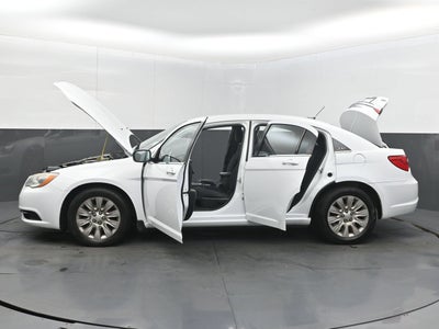 2013 Chrysler 200 LX