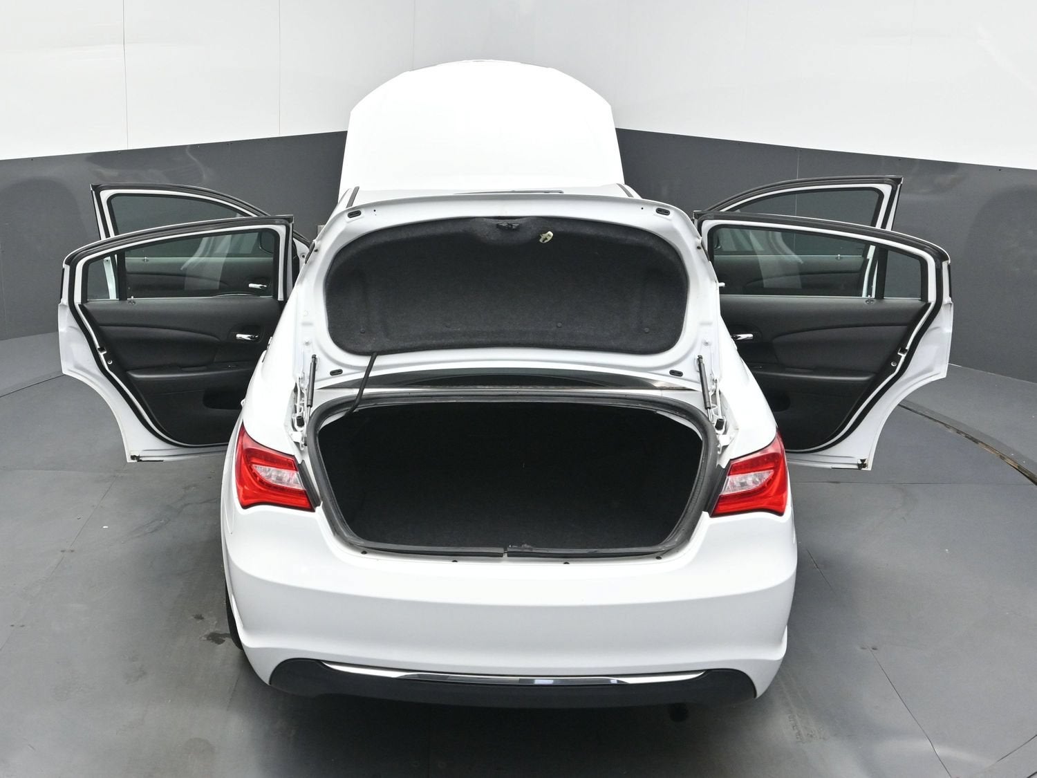 2013 Chrysler 200 LX