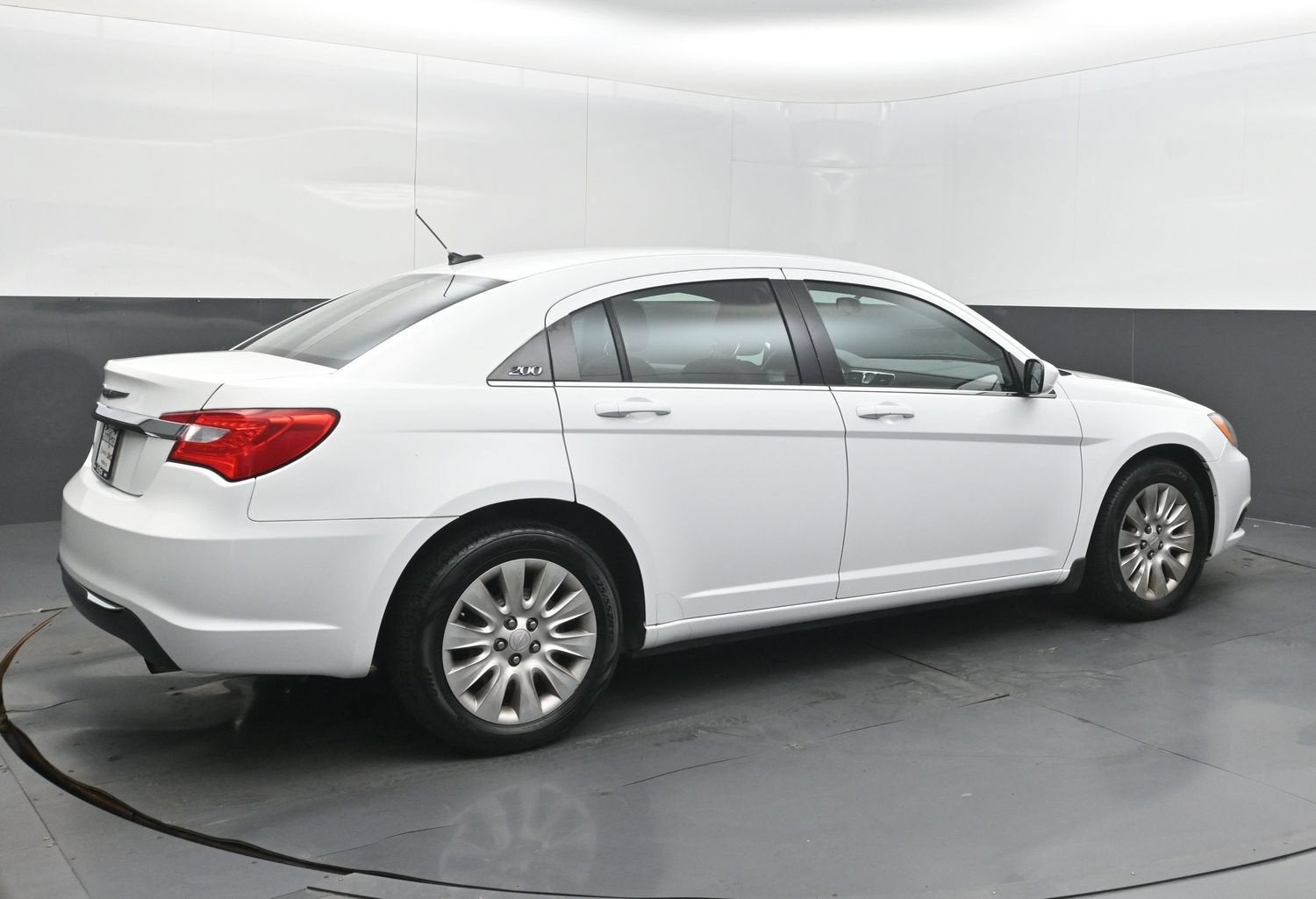 2013 Chrysler 200 LX