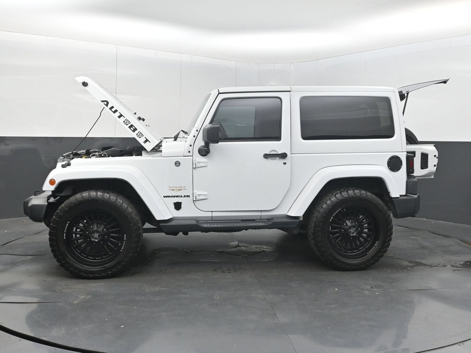 2013 Jeep Wrangler Sahara