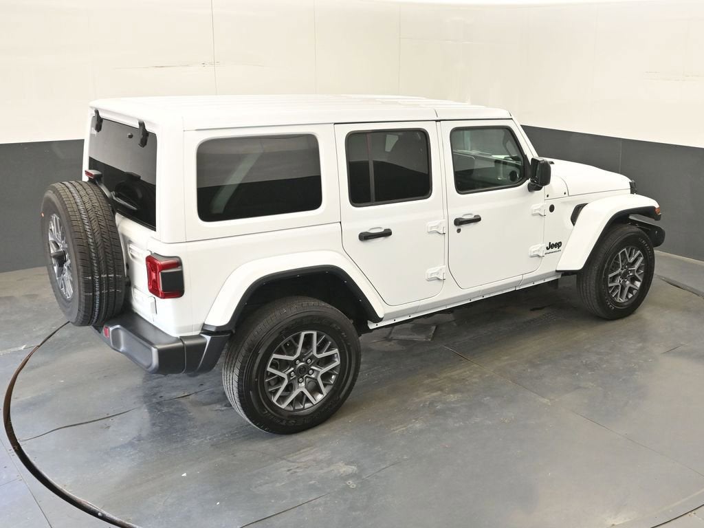 2025 Jeep Wrangler 4-Door Sahara 4x4