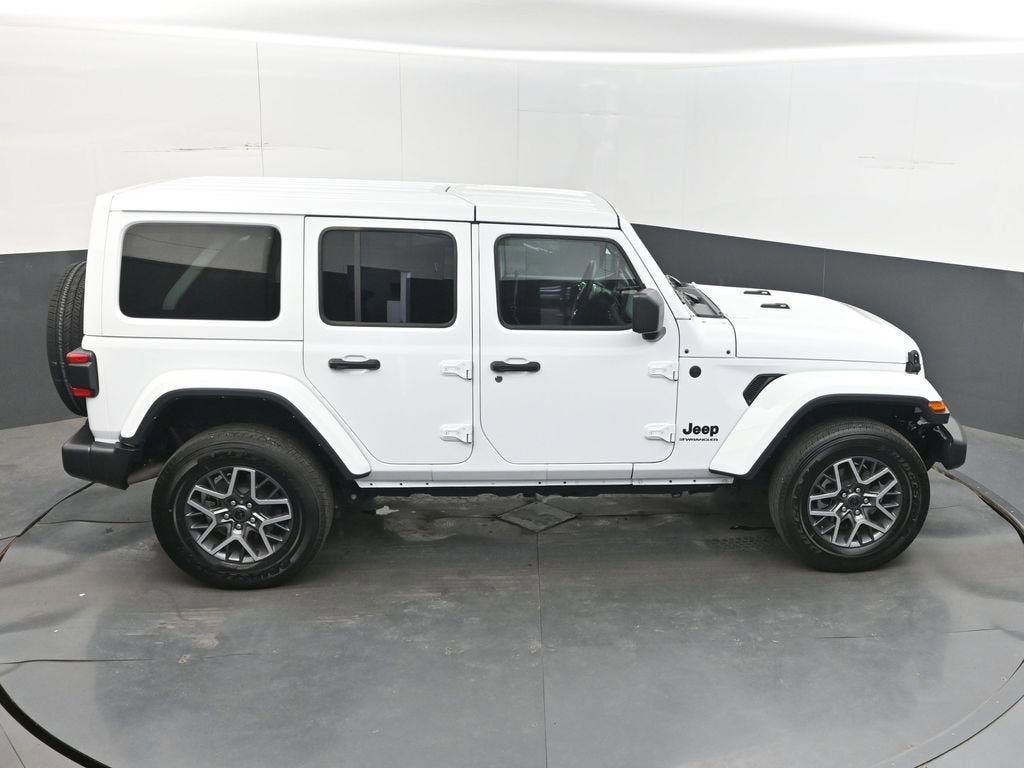 2025 Jeep Wrangler 4-Door Sahara 4x4