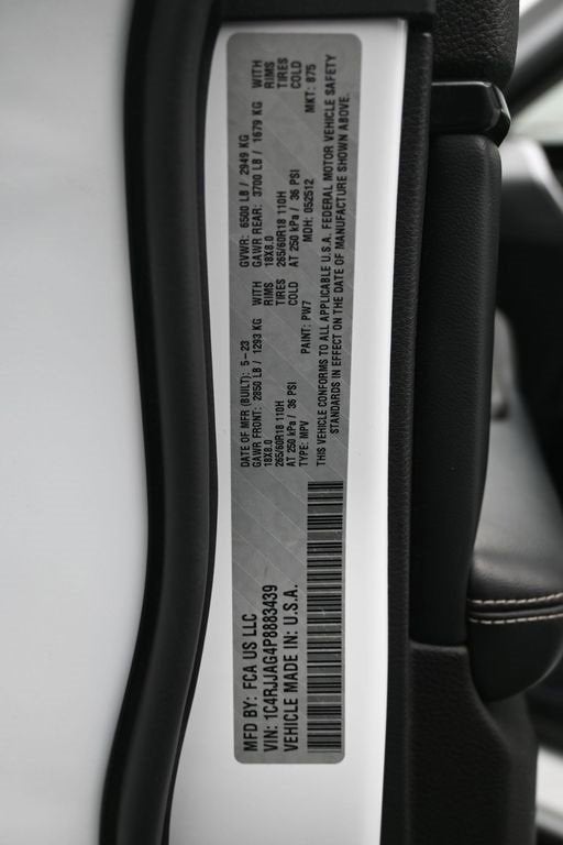 2023 Jeep Grand Cherokee L Laredo