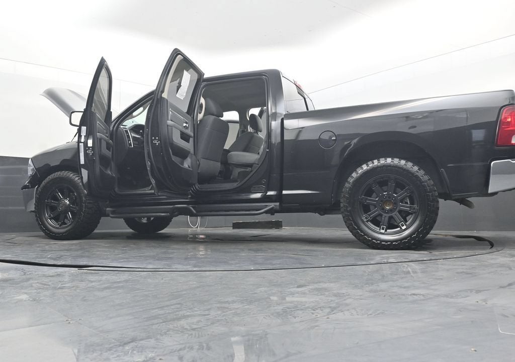 2017 RAM 1500 SLT