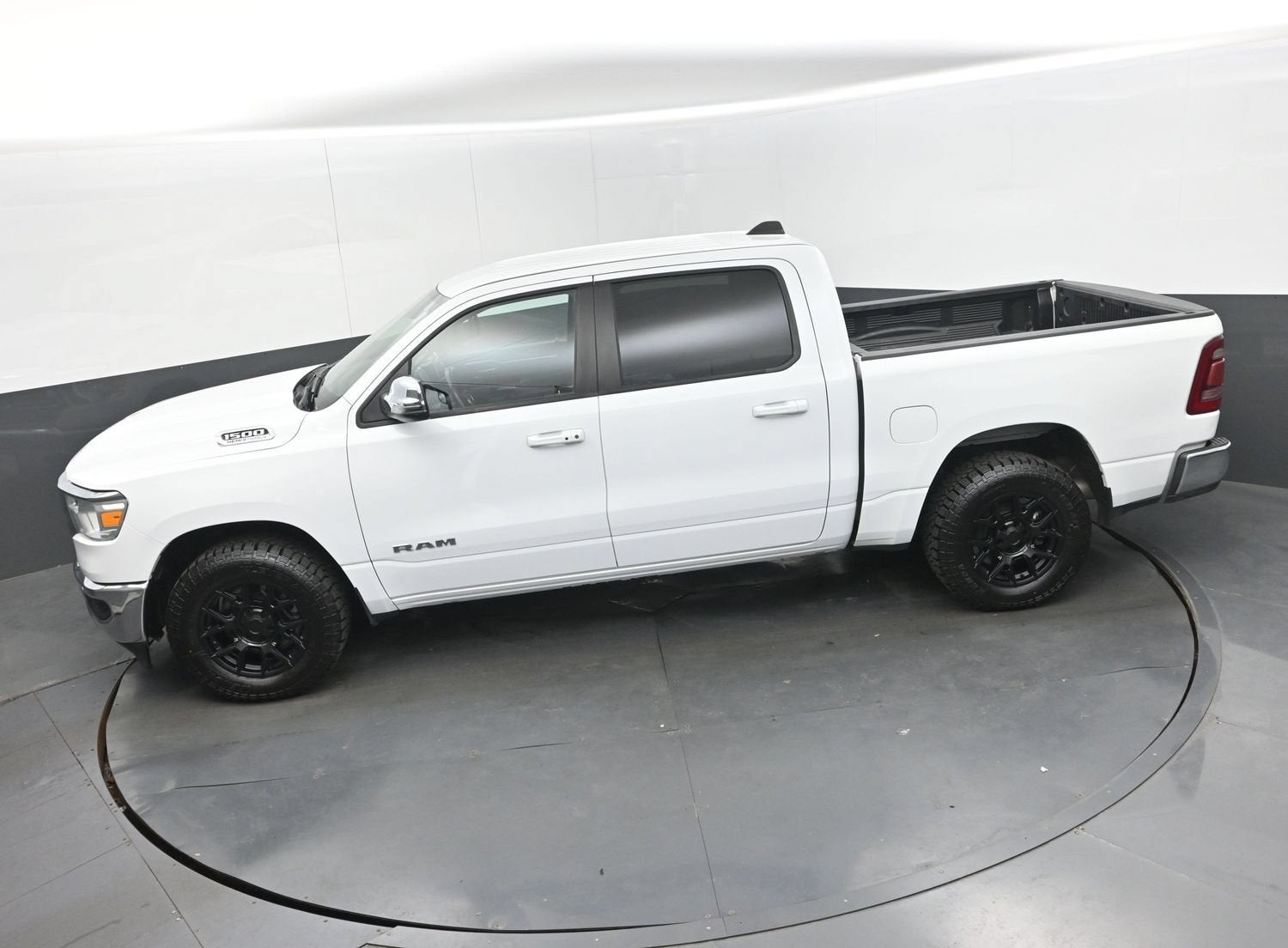 2024 RAM 1500 Laramie Crew Cab 4x4 5'7" Box