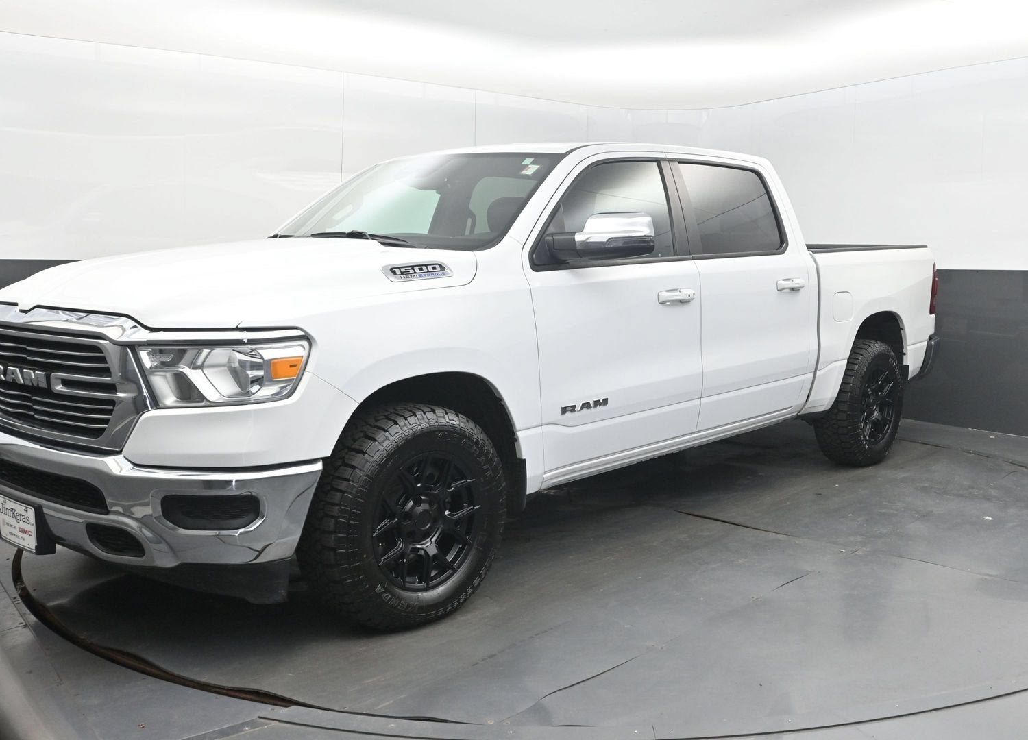 2024 RAM 1500 Laramie Crew Cab 4x4 5'7" Box