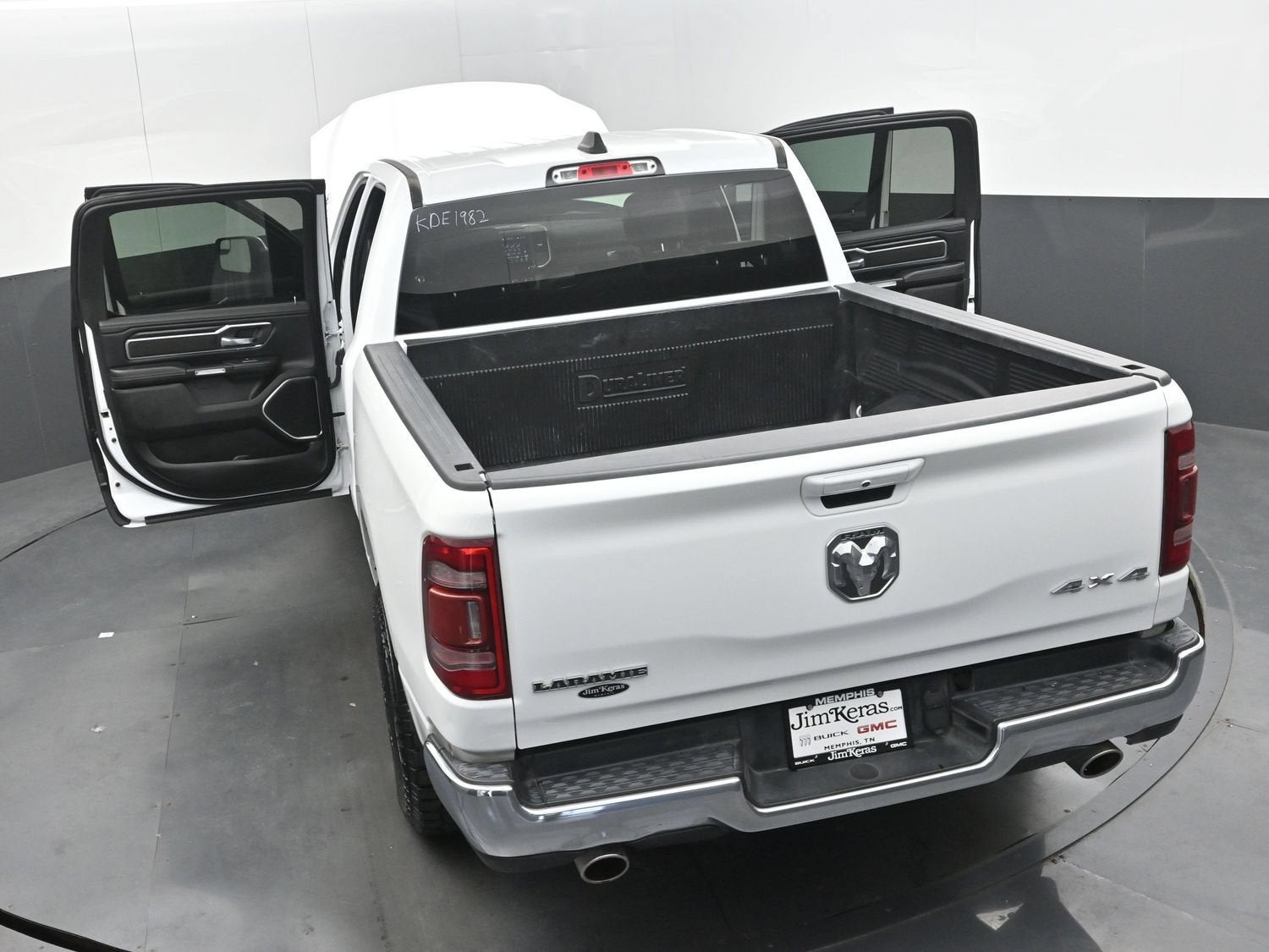 2024 RAM 1500 Laramie Crew Cab 4x4 5'7" Box