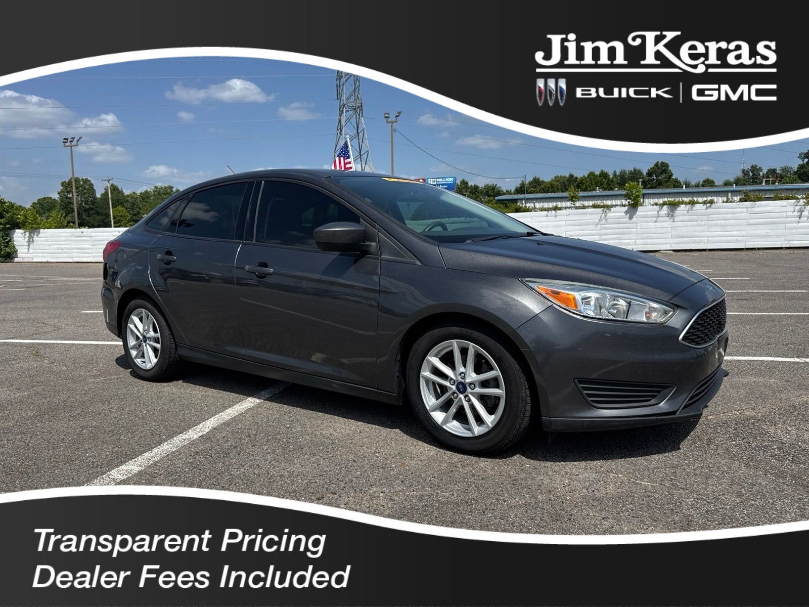 2018 Ford Focus Sedan SE's photo