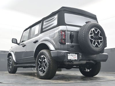 2021 Ford Bronco Base