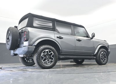 2021 Ford Bronco Base