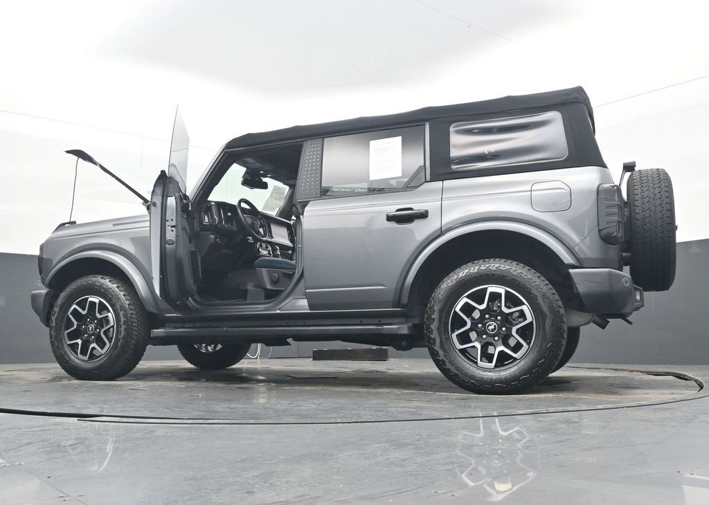 2021 Ford Bronco Base