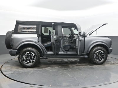 2021 Ford Bronco Base