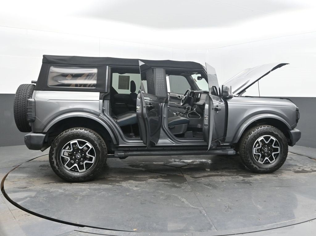 2021 Ford Bronco Base