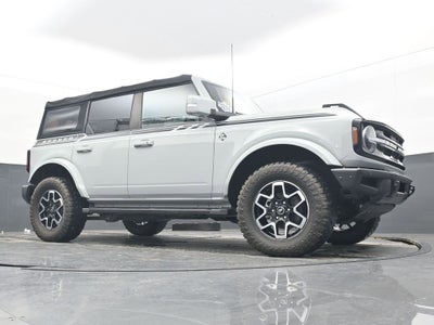 2021 Ford Bronco Base