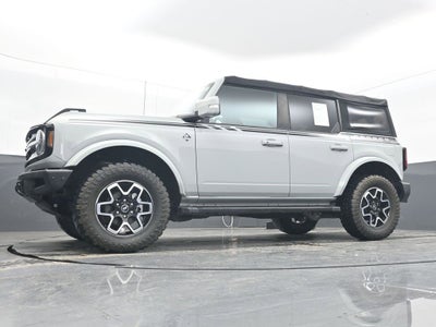 2021 Ford Bronco Base