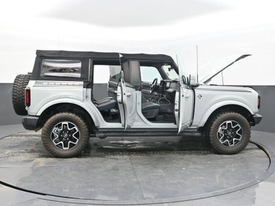 2021 Ford Bronco Base