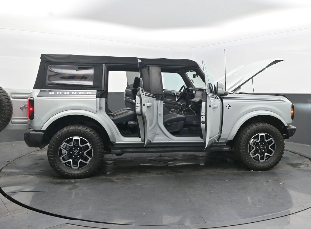 2021 Ford Bronco Base