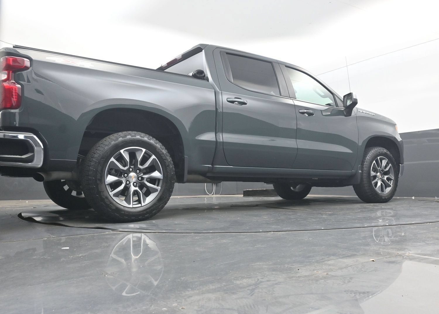 2025 Chevrolet Silverado 1500 LT (2FL)