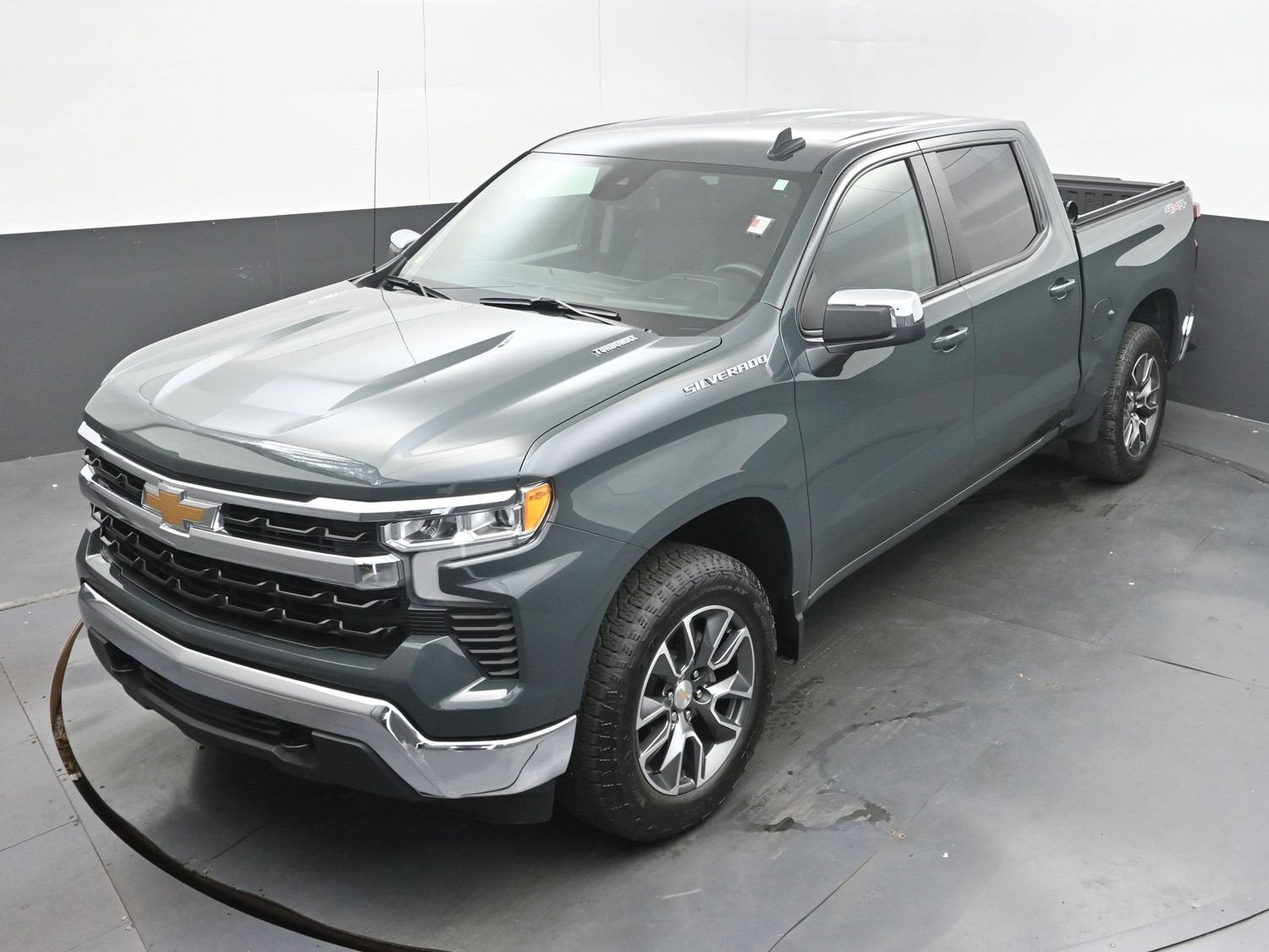 2025 Chevrolet Silverado 1500 LT (2FL)