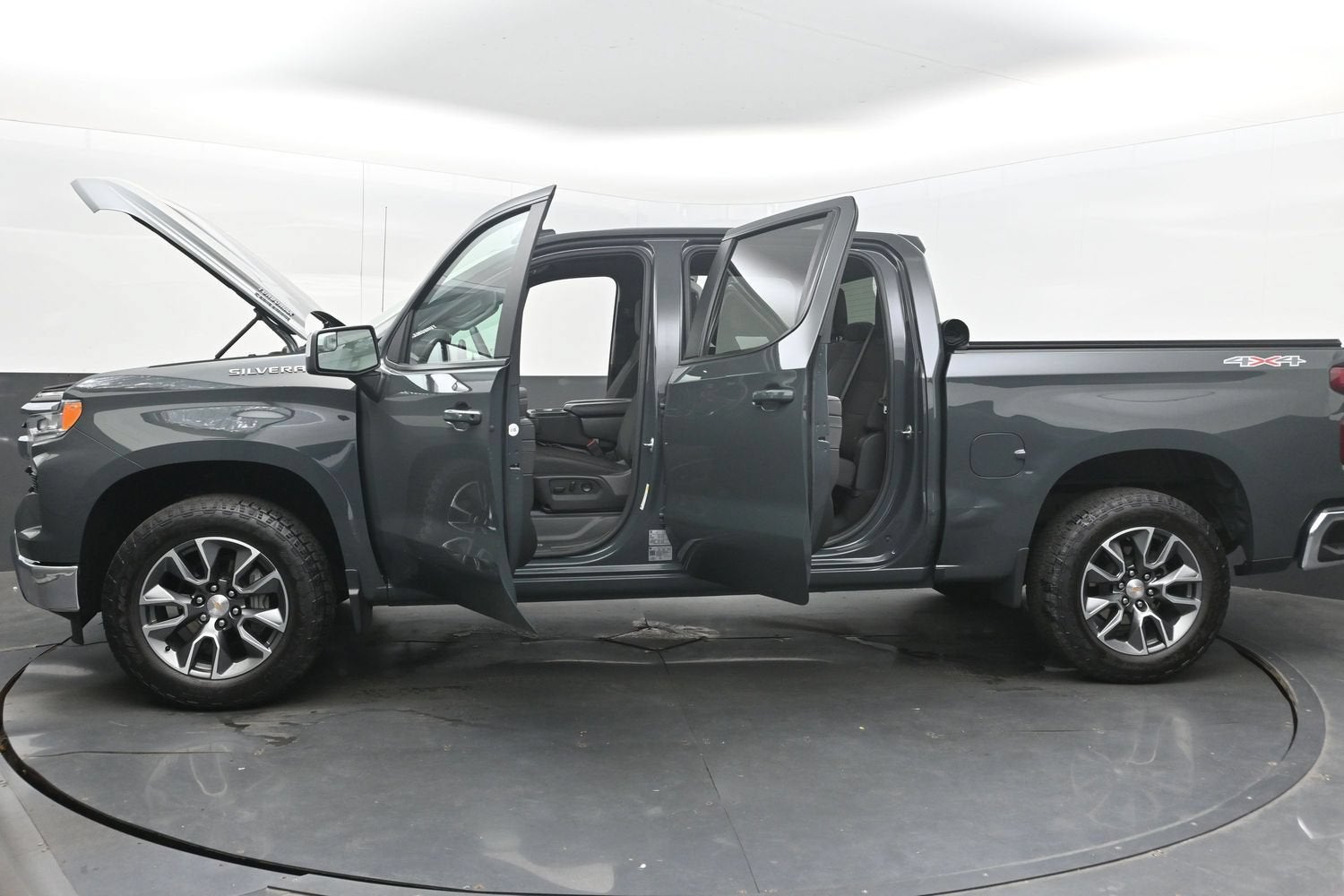 2025 Chevrolet Silverado 1500 LT (2FL)
