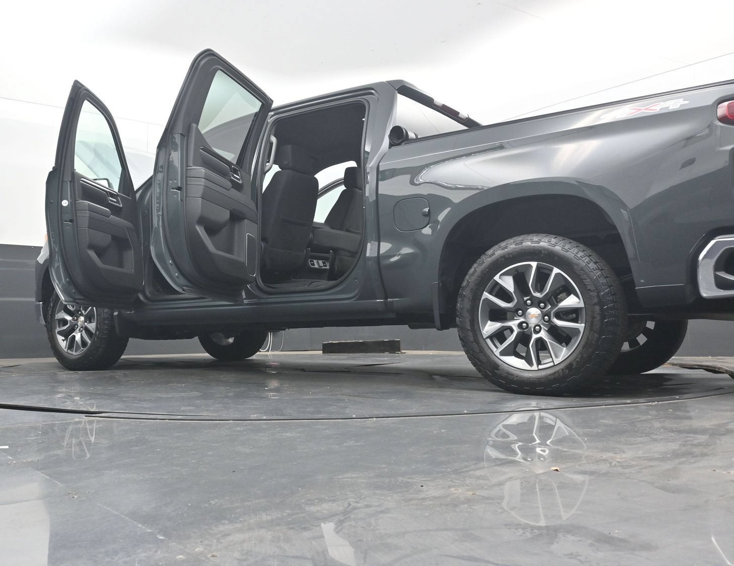2025 Chevrolet Silverado 1500 LT (2FL)