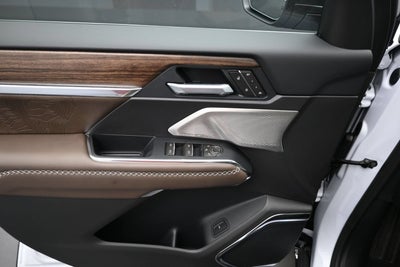2027 GMC Acadia Denali Ultimate