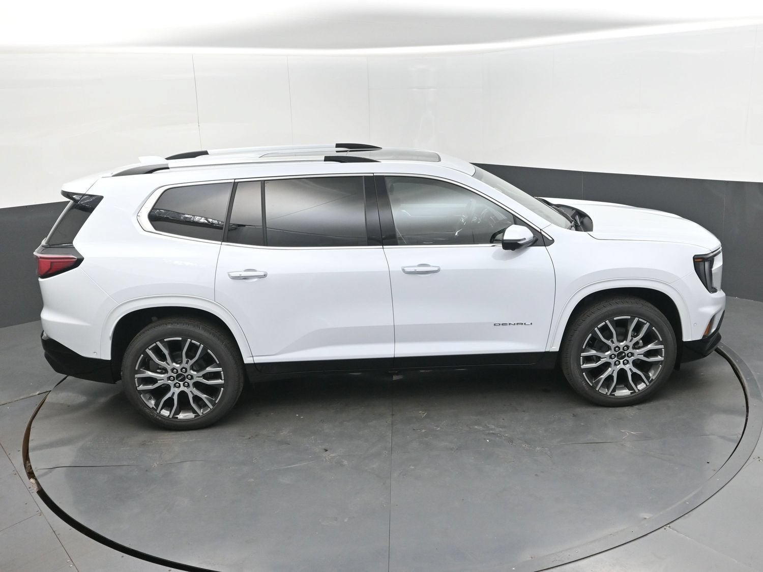 2027 GMC Acadia Denali Ultimate