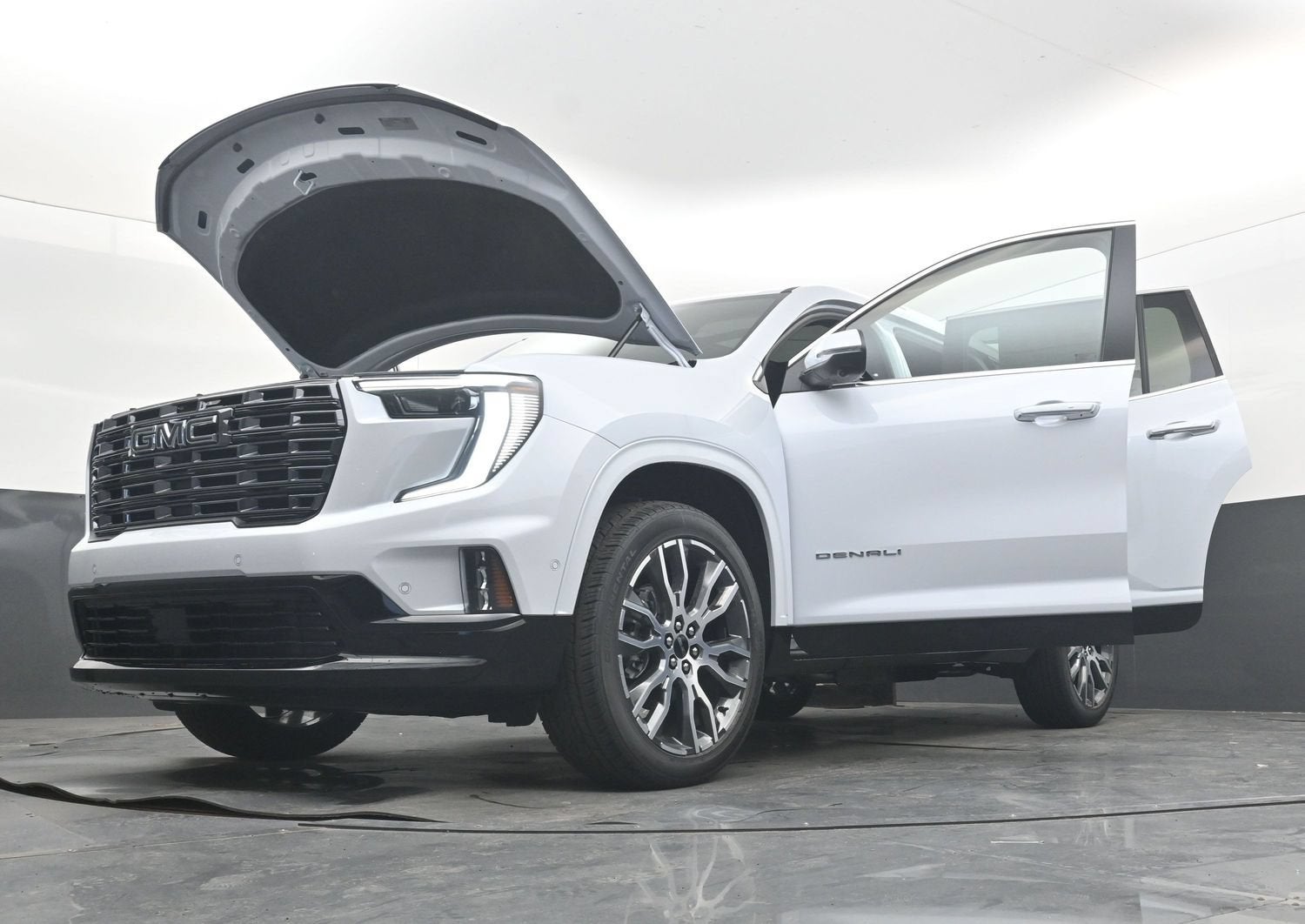 2027 GMC Acadia Denali Ultimate