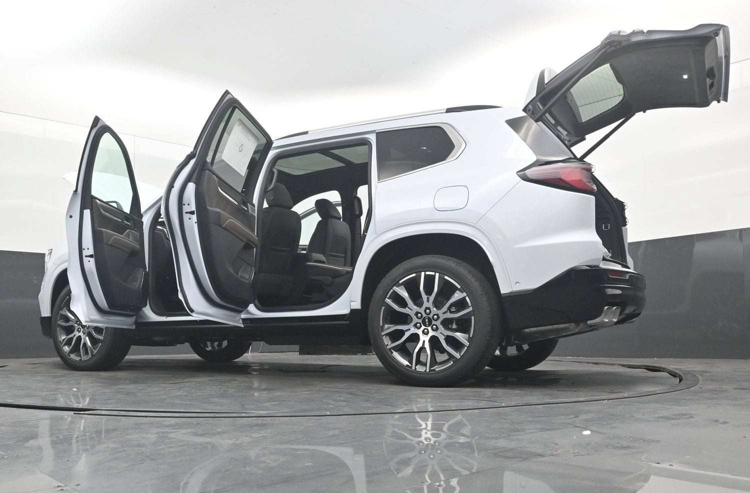 2027 GMC Acadia Denali Ultimate