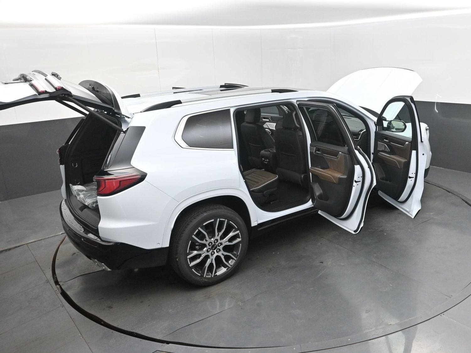 2027 GMC Acadia Denali Ultimate