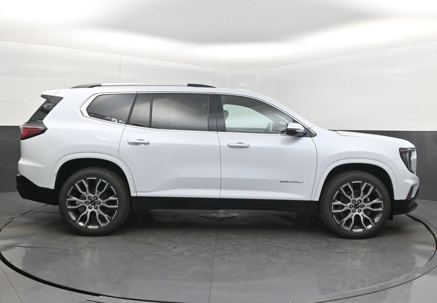 2027 GMC Acadia Denali Ultimate