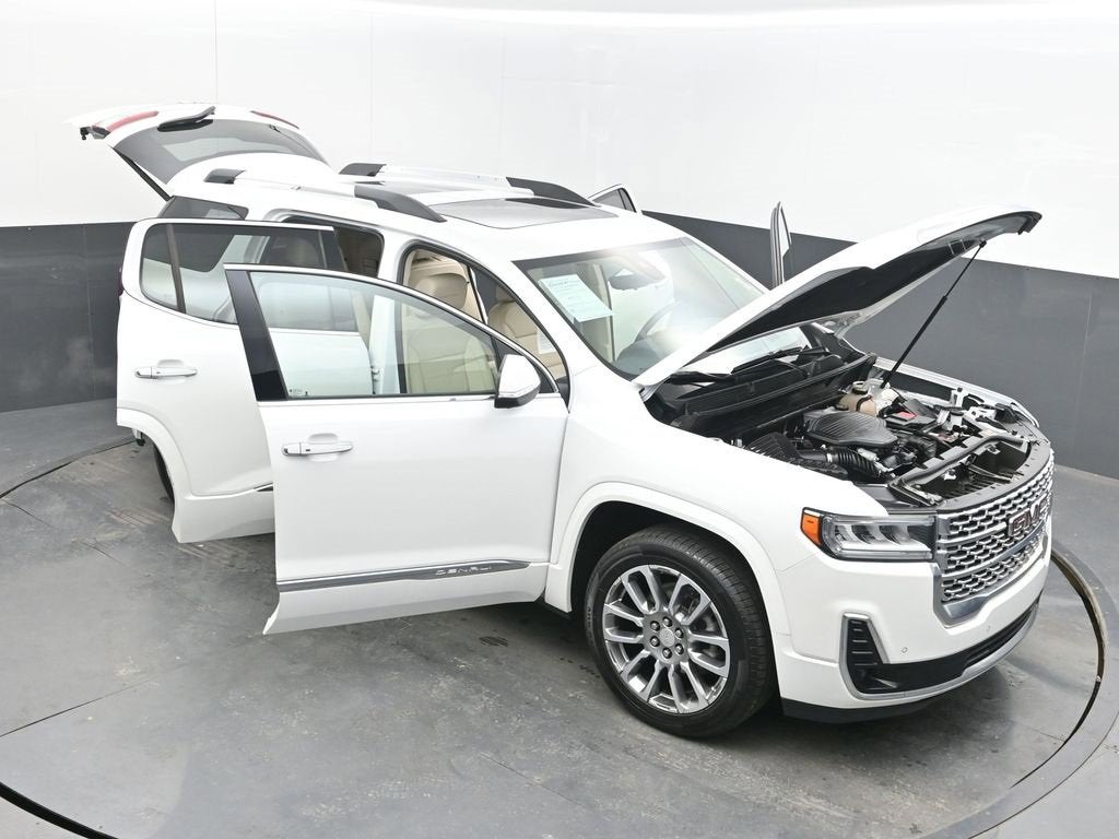 2022 GMC Acadia Denali