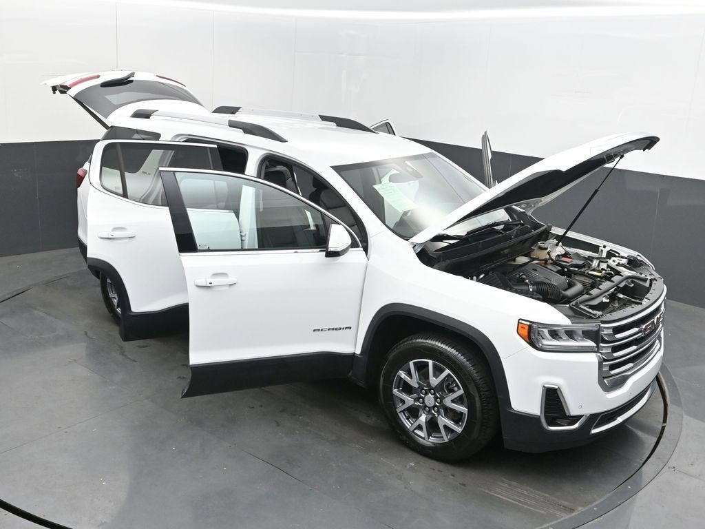 2023 GMC Acadia SLT