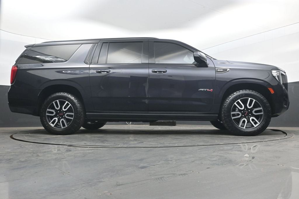 2023 GMC Yukon XL AT4