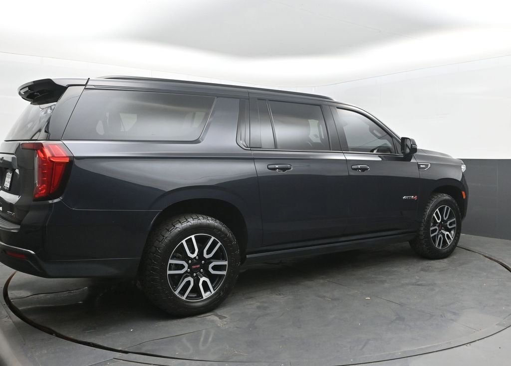 2023 GMC Yukon XL AT4
