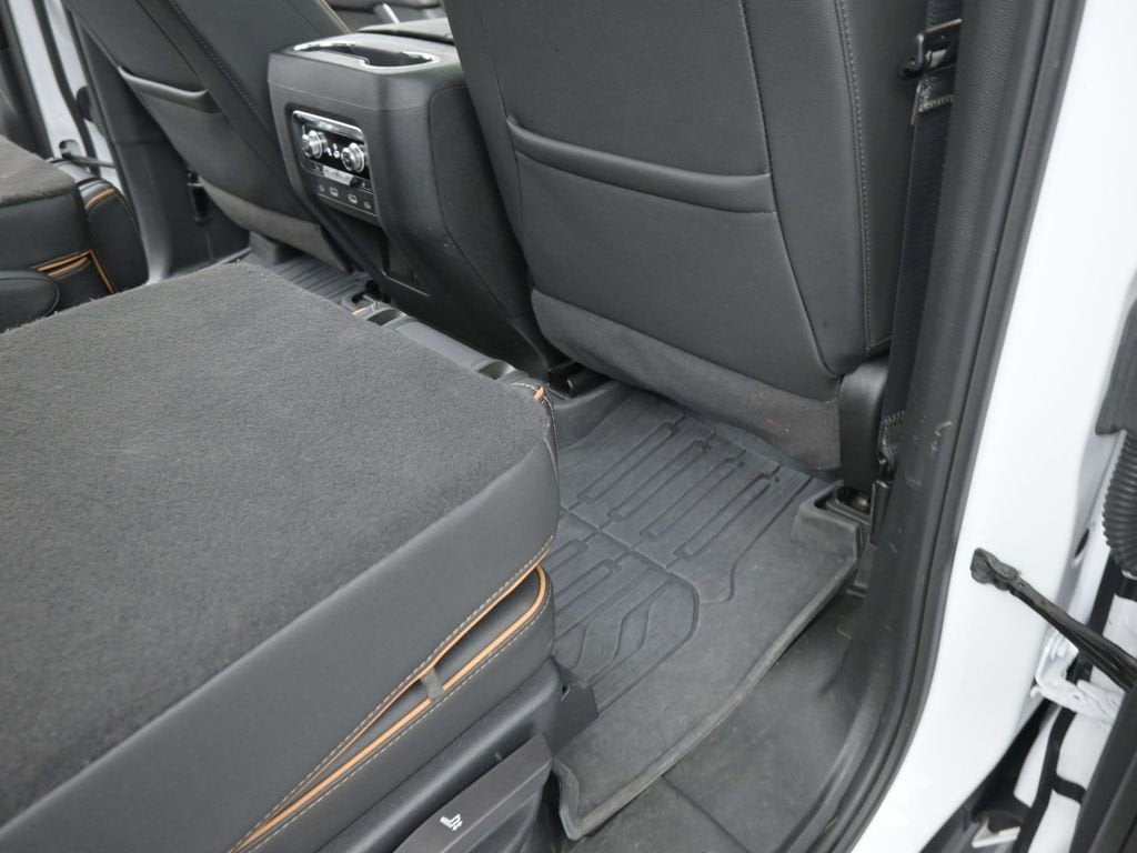 2024 GMC Yukon XL AT4