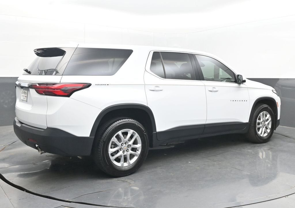 2023 Chevrolet Traverse LS