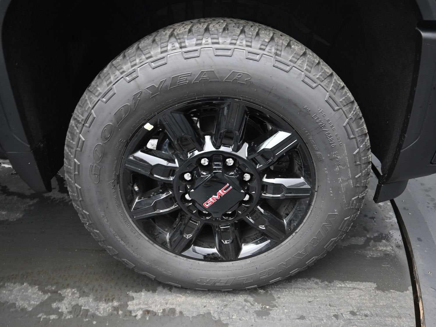 2025 GMC Sierra 2500 HD AT4
