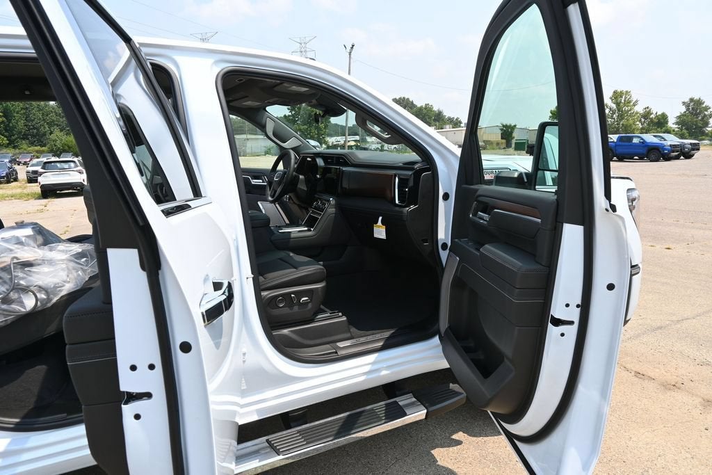 2026 GMC Sierra 3500 HD Denali DRW