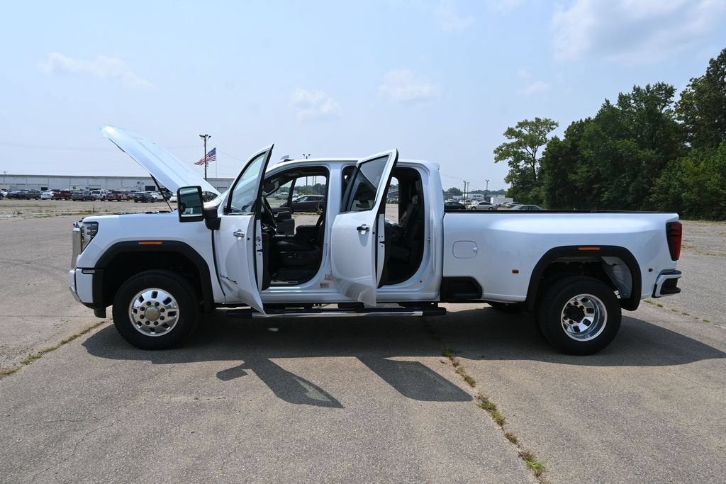 2026 GMC Sierra 3500 HD Denali DRW