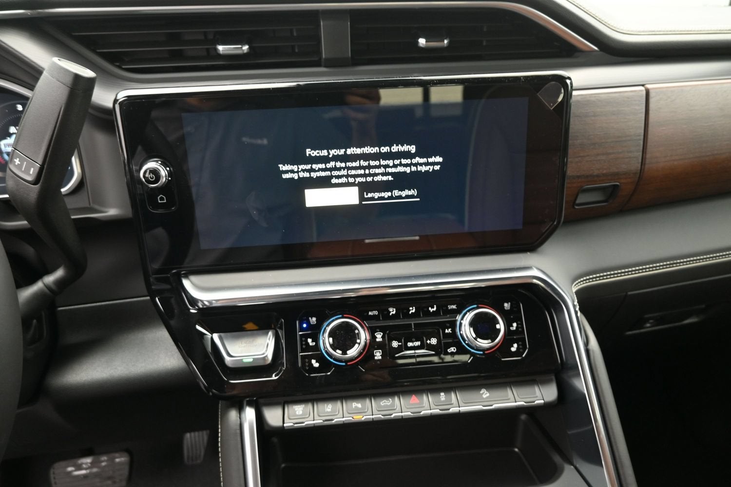 2026 GMC Sierra 2500HD Denali Ultimate - Photo 13