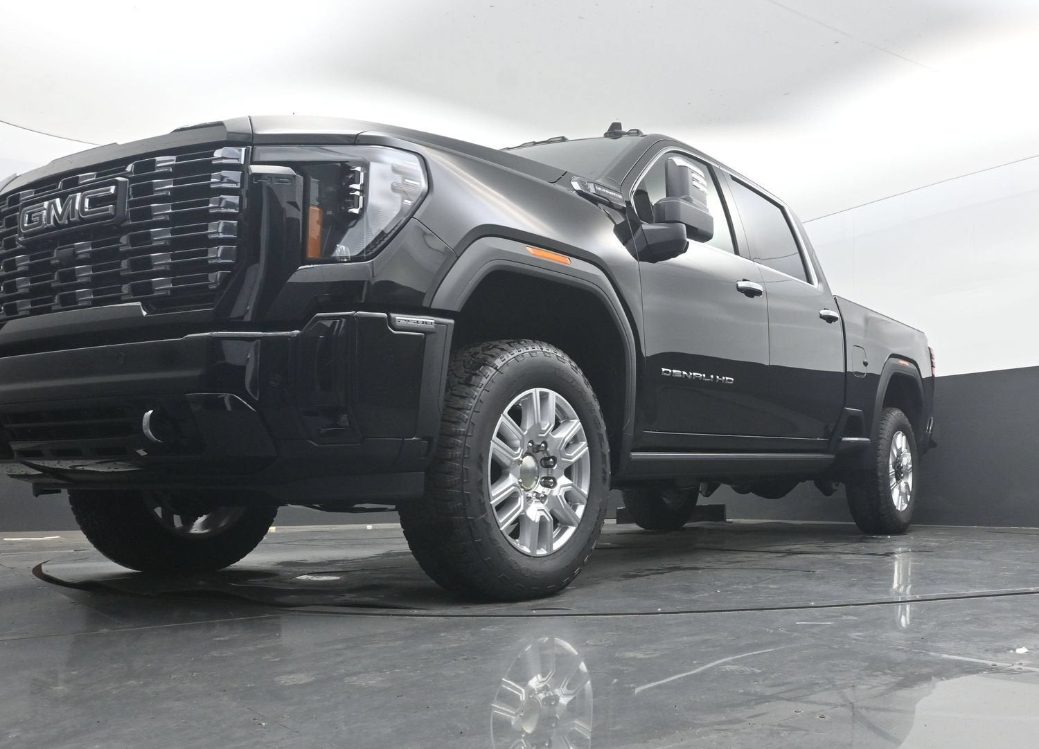2026 GMC Sierra 2500HD Denali Ultimate - Photo 19