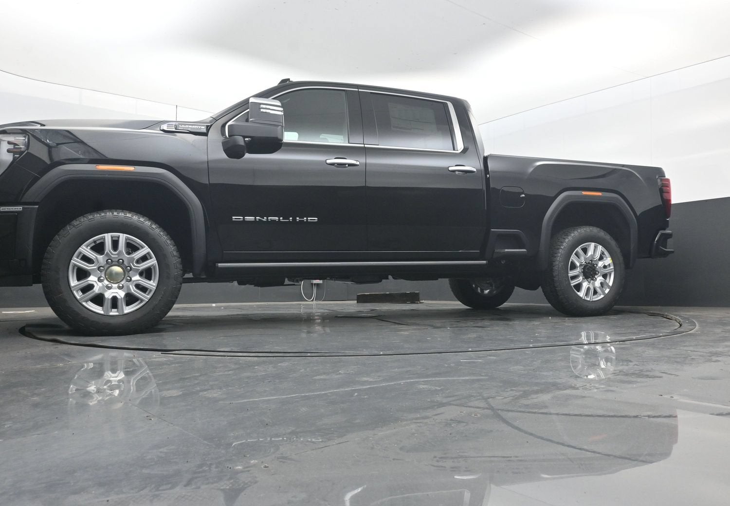 2026 GMC Sierra 2500HD Denali Ultimate - Photo 20