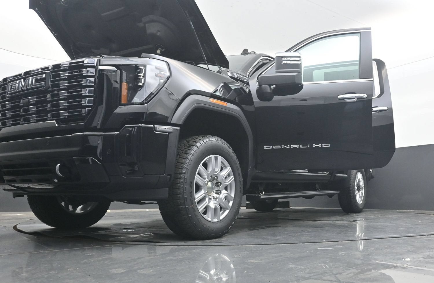 2026 GMC Sierra 2500HD Denali Ultimate - Photo 35