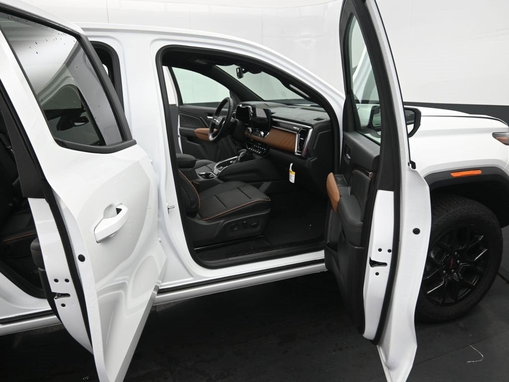 2025 GMC Canyon AT4